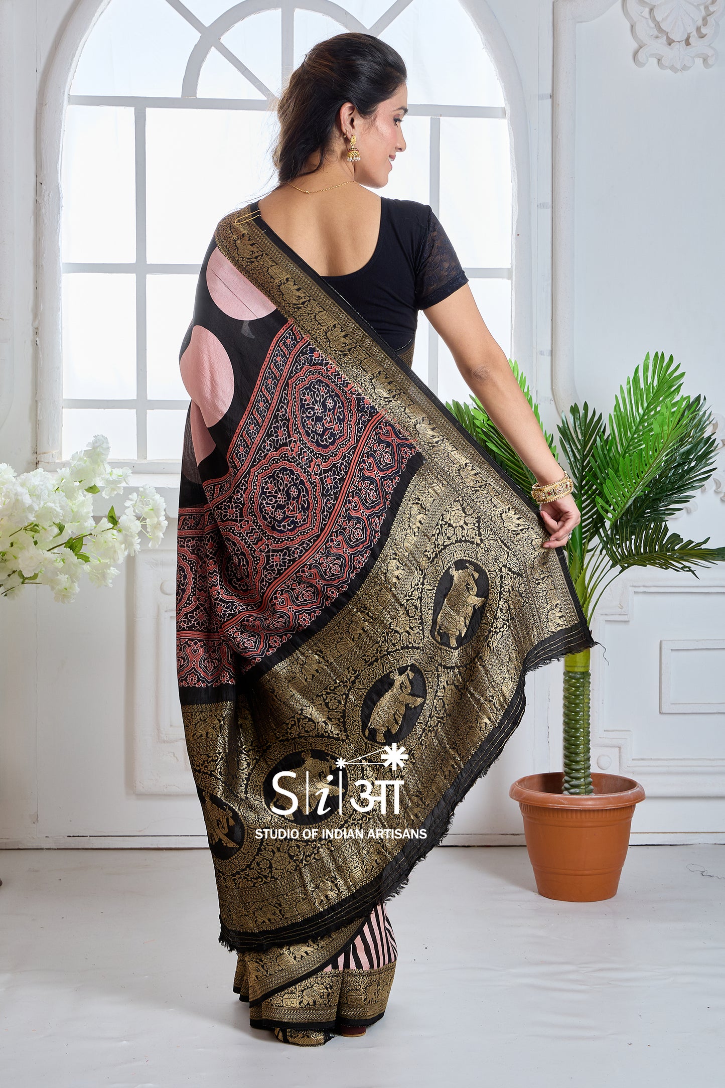 CHANDRIKA NAKSHI- DOLA SILK SAREE