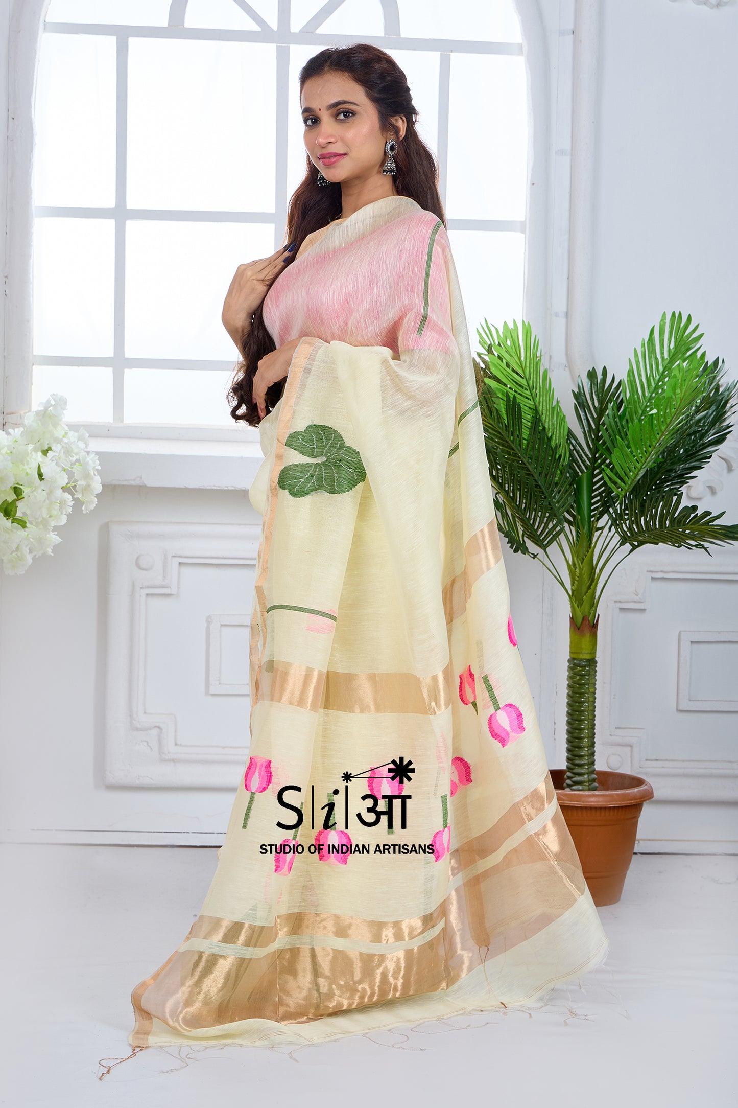 ROYAL IVORY BLOOM- SILK LINEN SAREE