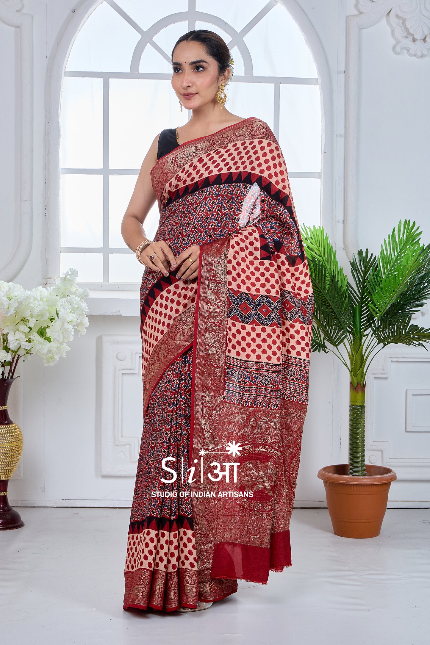 CHANDANI NAKSHI - DOLA SILK SAREE