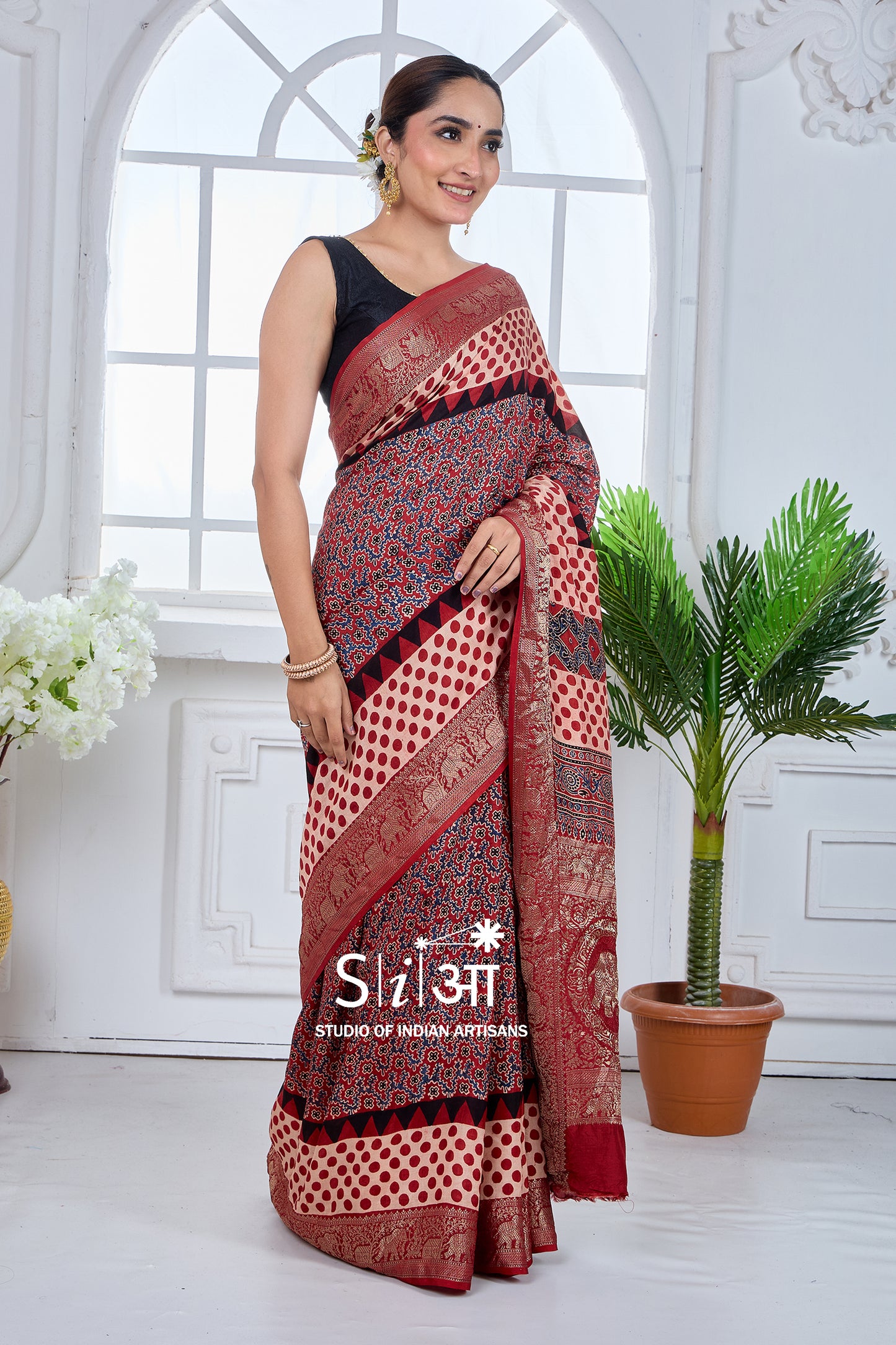 CHANDANI NAKSHI - DOLA SILK SAREE