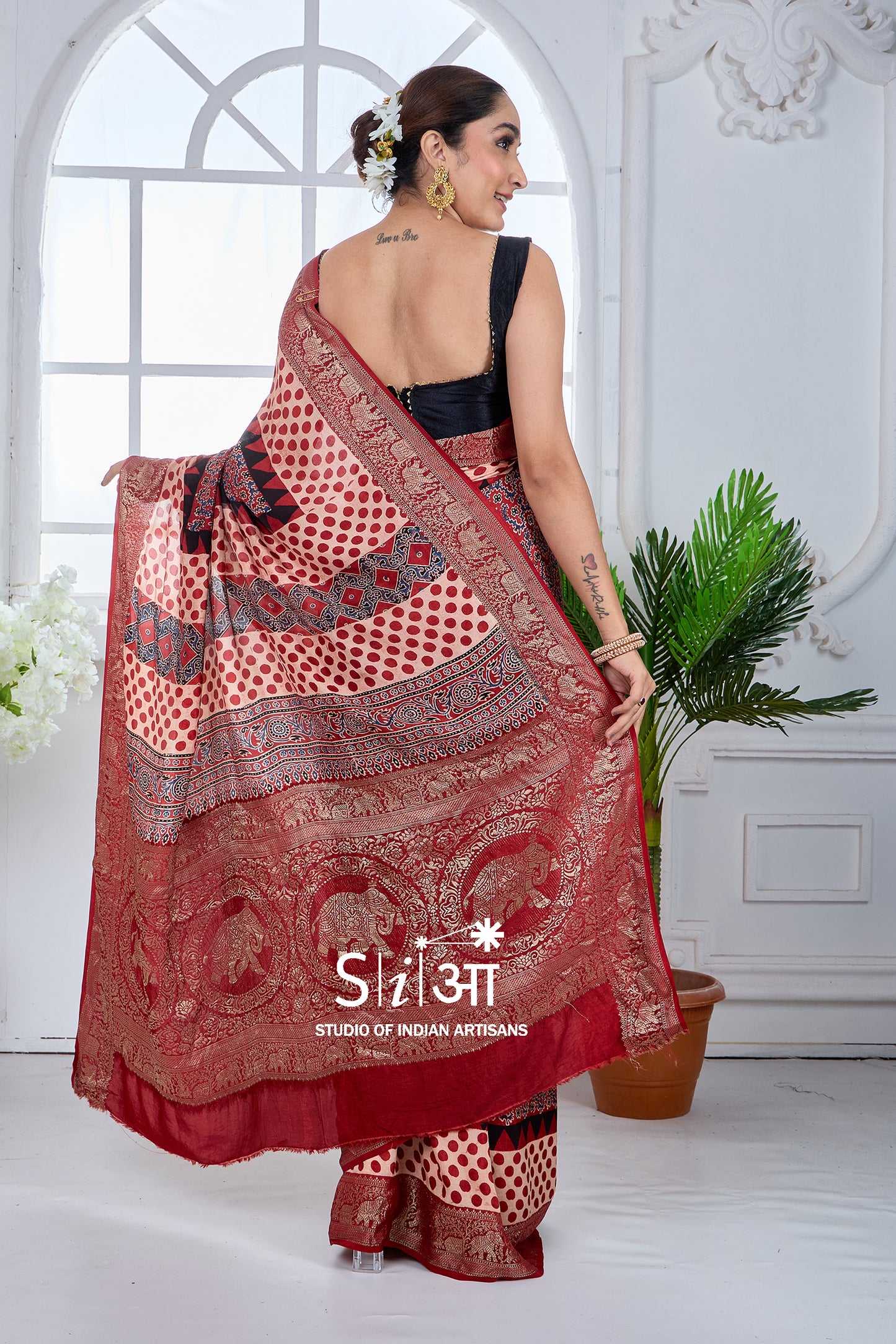 CHANDANI NAKSHI - DOLA SILK SAREE