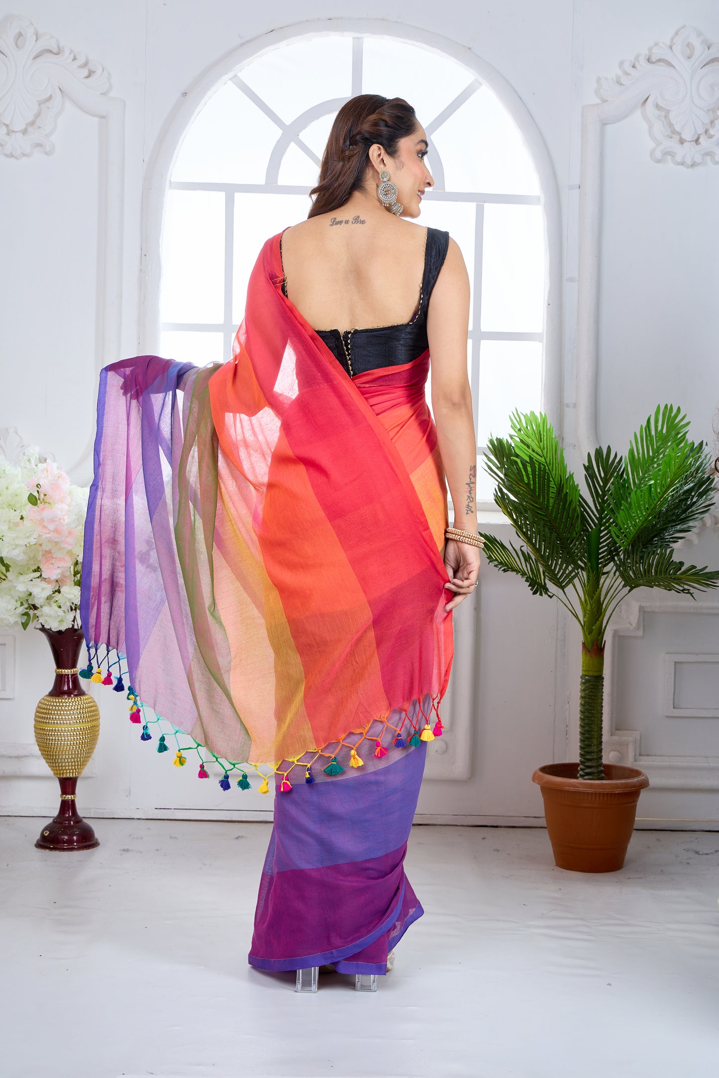 SYMPHONY OF HUES- MUL COTTON SAREE